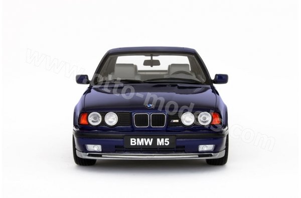 1:18 BMW M5 Limousine E34 1995 avusblau met. Otto-Models OT576