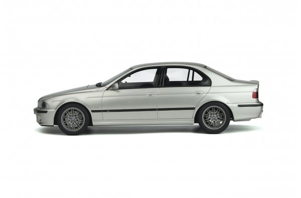 1:18 BMW M5 Limousine E39 2002 titansilber met. Otto-Models OT747