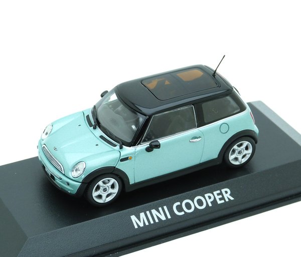 1:43 Mini Cooper R50 2001-2006 seidegrün met. schwarz Minichamps 80420147382SG