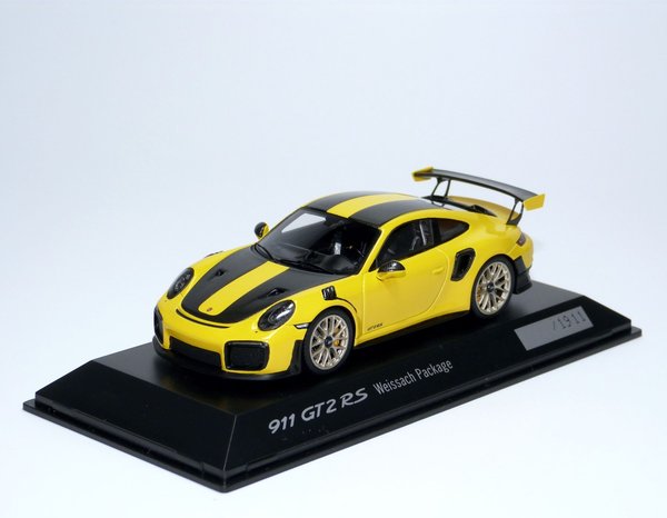 1:43 Porsche 911 GT2 RS Weissach Paket Package 991 2017 speedgelb Carbon Optik Spark WAP0201520J