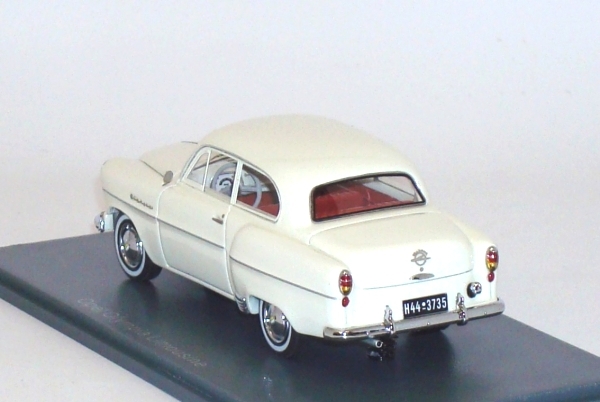 1:43 Opel Olympia Limousine 1954 weiß NEO Scale Models 43735