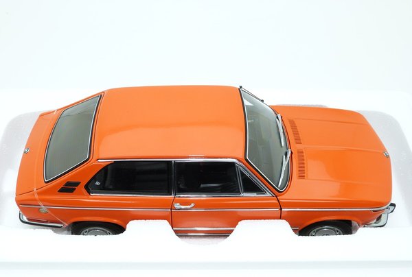 1:18 BMW 2000 Touring E6 1971-1973 inkaorange AUTOart 70682