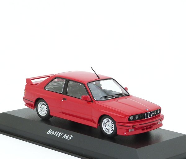 1:43 BMW M3 E30 1986-1991 rot Maxichamps by Minichamps 940020300