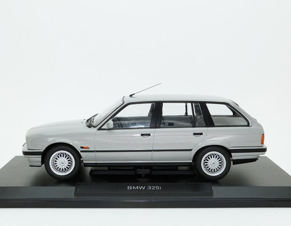 1:18 BMW 325i 3er-Reihe Touring E30 1991 silber met. Norev 183216