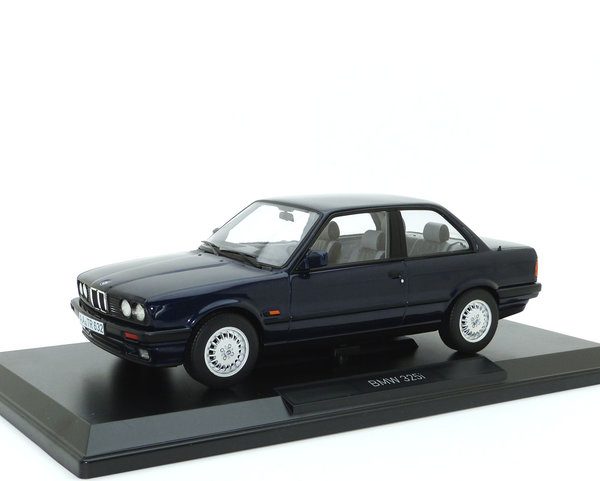 1:18 BMW 325i 3er-Reihe Limousine 3-türig E30 1988 blau met. Norev 183201